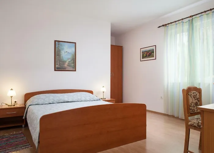 Apartment Cvjetni Dvori Makarska