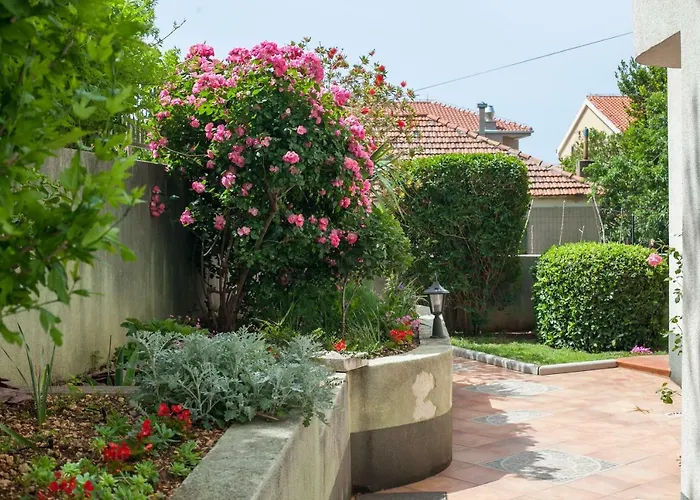 Cvjetni Dvori Apartment