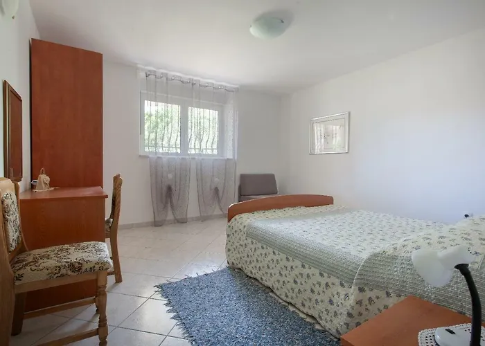 Cvjetni Dvori Apartment