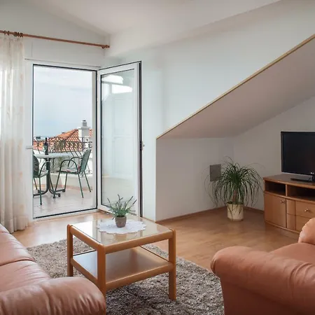 Apartman Cvjetni Dvori Makarska