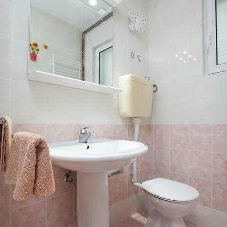 Cvjetni Dvori Apartman Makarska