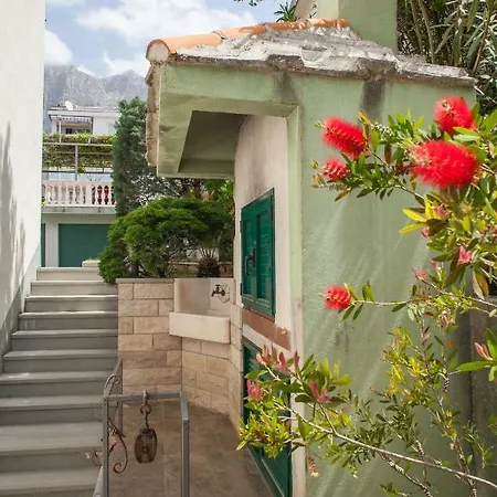 Cvjetni Dvori Apartman *