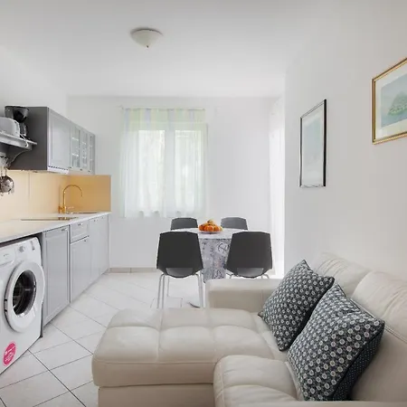 Apartman Cvjetni Dvori