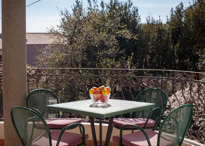 Apartment Cvjetni Dvori Makarska