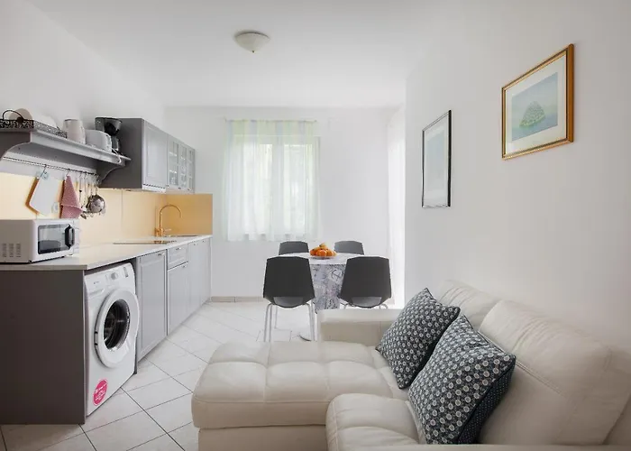 Apartment Cvjetni Dvori