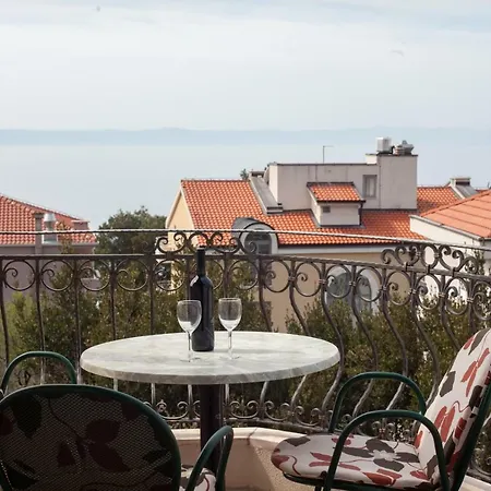 Cvjetni Dvori * Makarska